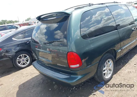 2000 Dodge Grand Caravan Se z USA, uszkodzony, nr VIN 2B4GP44G1YR777181